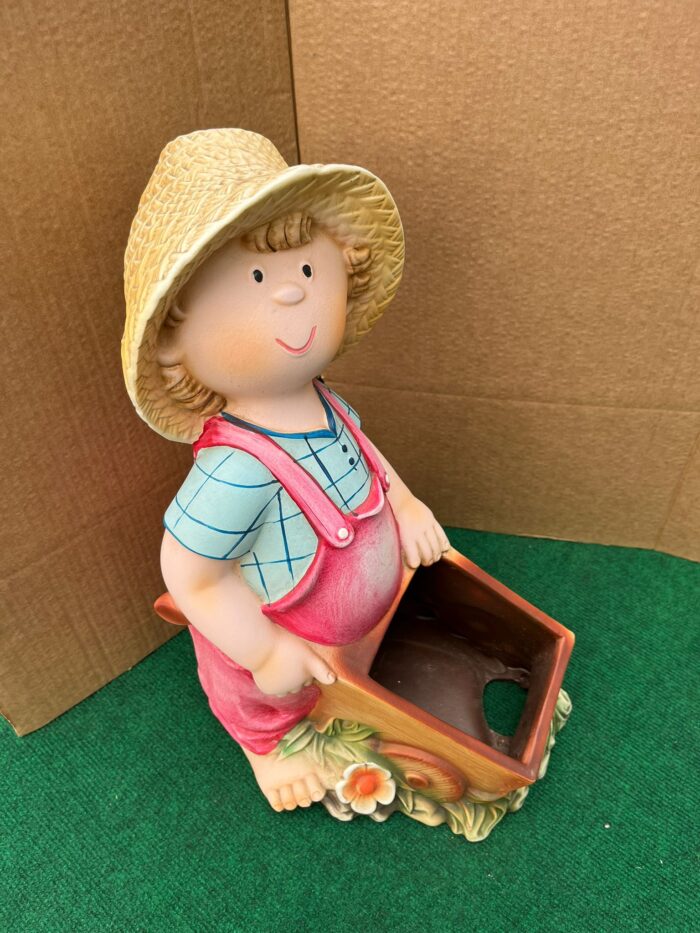 Casal de Agricultores Decorativo com Carrinho-Vaso - Imagem 7